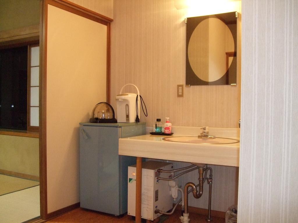 Marunaka Ryokan มัตสึโมโตะ ห้อง รูปภาพ