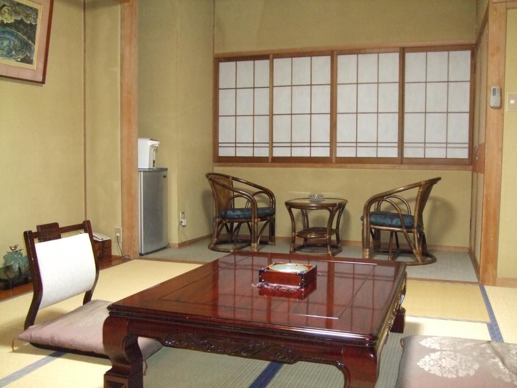 Marunaka Ryokan มัตสึโมโตะ ภายนอก รูปภาพ